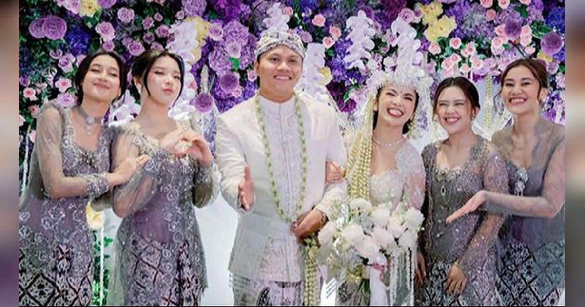 Sederet Seleb Cantik yang Sukses Jadi Makcomblang Buat Sahabatnya