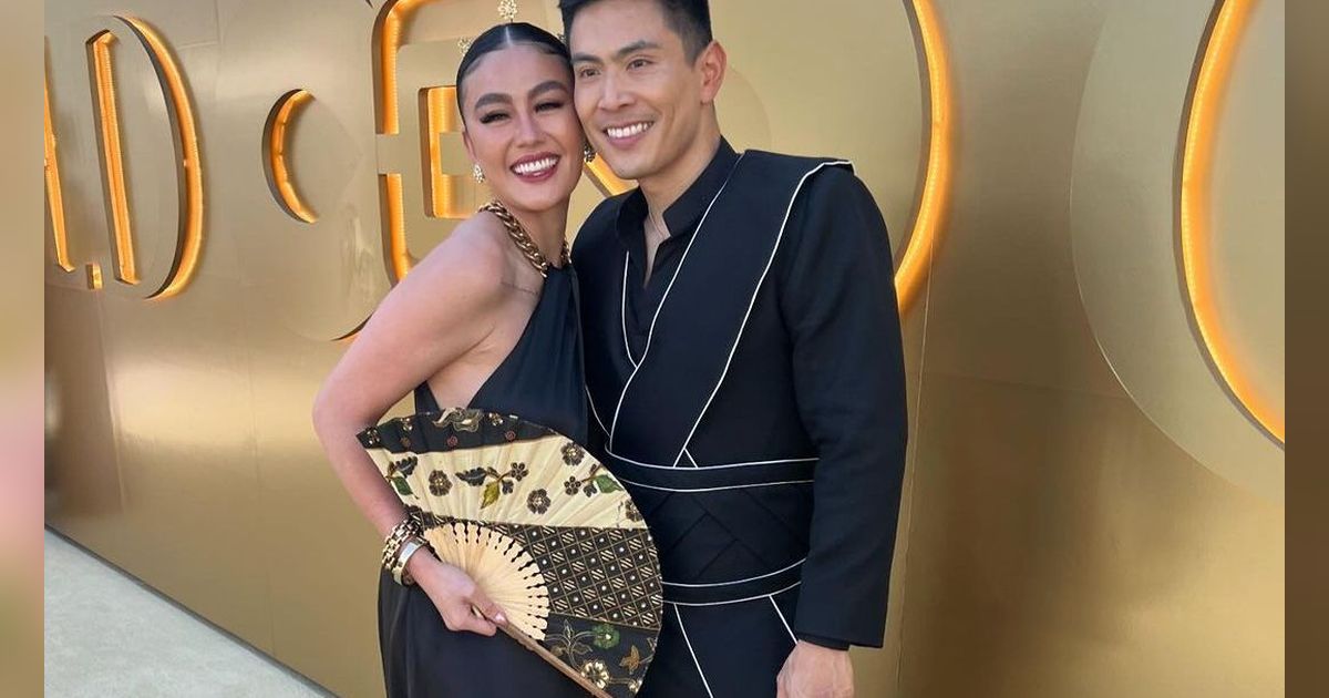 Cantik Banget! Potret Agnez Mo Hadiri Acara Gold Gala, Tampil Elegan dengan Sentuhan Khas Nusantara