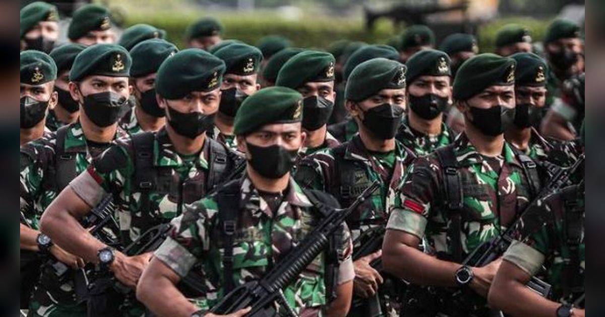 Perwira TNI Jalani Tugas Kemanusiaan, Penuh Kasih Sayang Peluk Anak-anak di Lebanon