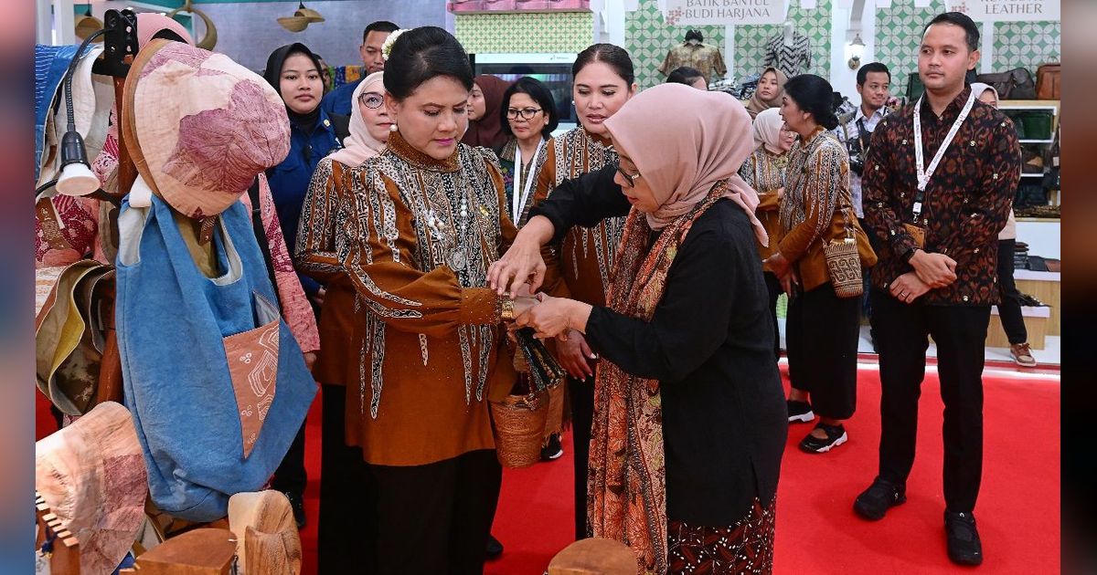 Kepincut, Ibu Negara Beli Batik dan Gelang dari UMKM Mitra Binaan Pertamina