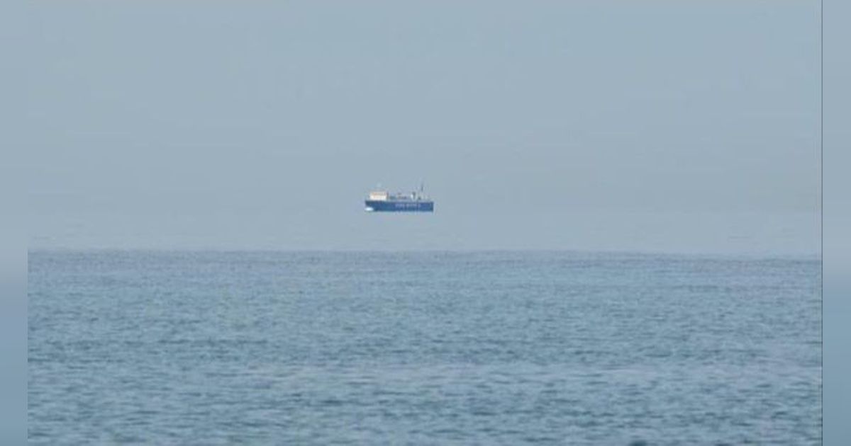 Misteri Kapal Laut Melayang yang Tertangkap Kamera Fotografer, Ahli Ungkap Faktanya