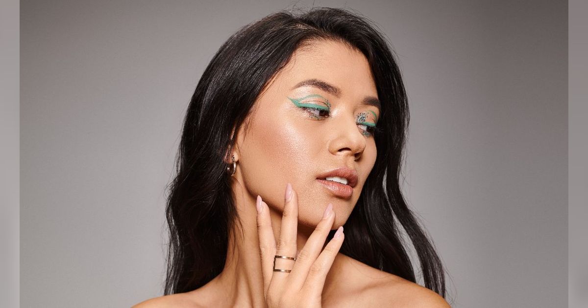 Eyeshadow Bisa Jadi Pengganti Eyeliner Waterproof, Cari Tahu Triknya