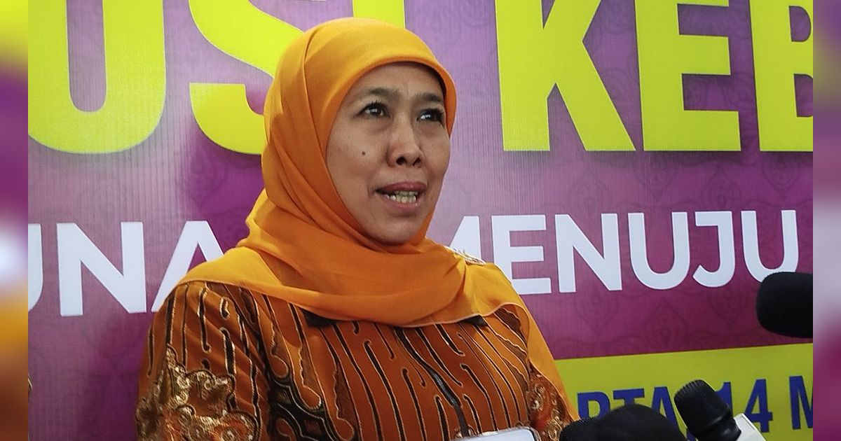 Sambangi Rumah Airlangga, Khofifah: InsyaAllah Rekomendasi Golkar akan Turun