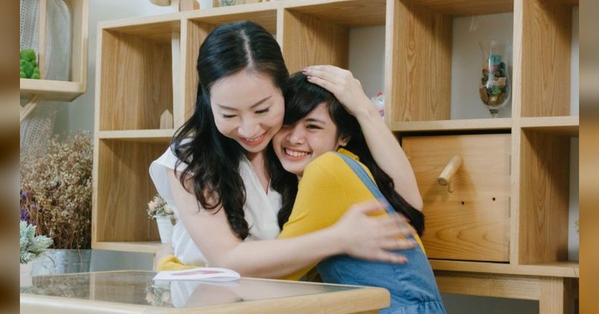 Putri Remaja Mulai Puber? Yuk, Bantu Jelaskan Perkembangan Payudaranya