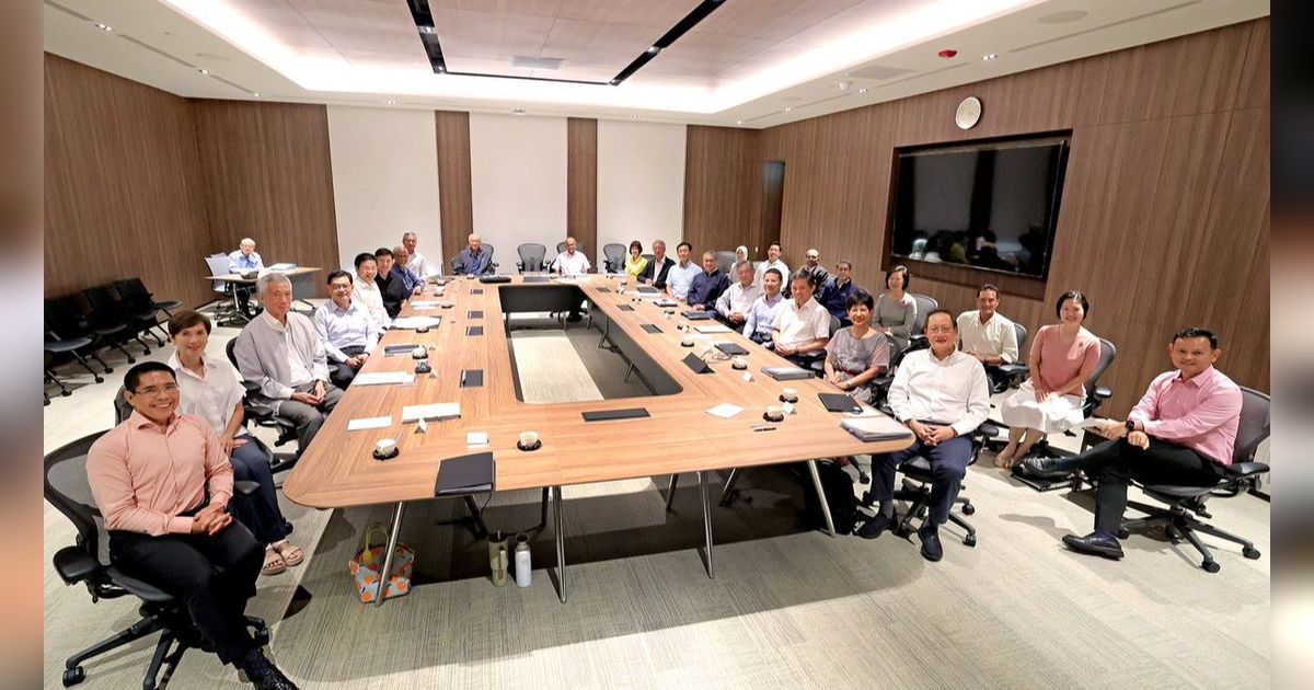 Rapat Kabinet PM Singapura Dibanding-bandingkan dengan Indonesia oleh Netizen, Mejanya Sepi Cuma Ada Secangkir Minuman