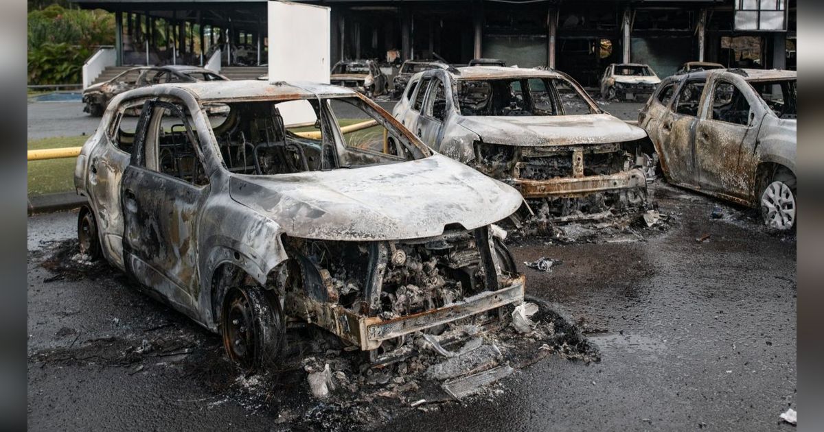 FOTO: Kacau Balau! Kerusuhan Pecah di Kaledonia Baru, Toko Dijarah hingga Mobil-Mobil Dibakar