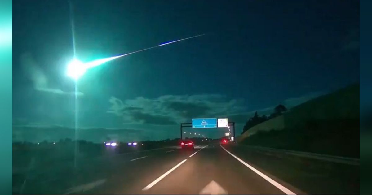 VIDEO Cahaya Terang Meteor Hiasi Langit Malam Portugal, Warga Takjub dan Khawatir