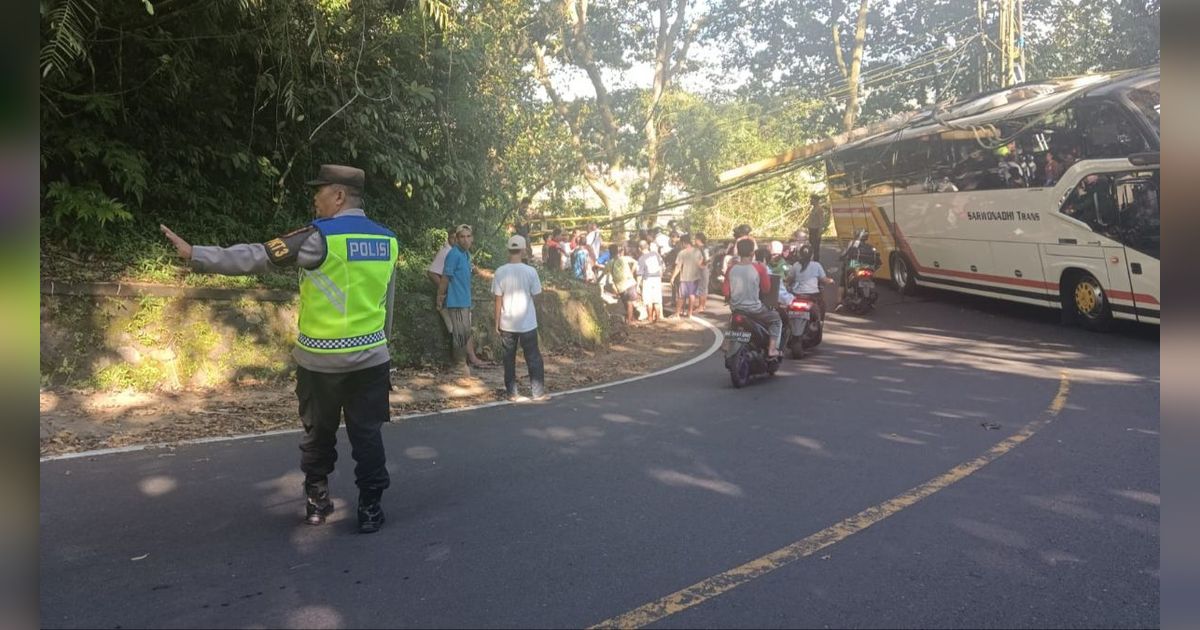 Bus Rombongan Pelajar Yogyakarta Wisata ke Bali Kecelakaan, Tertimpa Tiang Listrik di Jalur Singaraja-Denpasar
