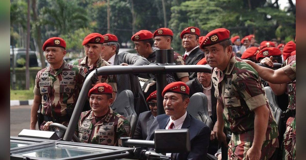 Momen Istimewa Menko Luhut Disopiri Danjen Kopassus, Dikawal Jenderal Bintang 4 TNI AD