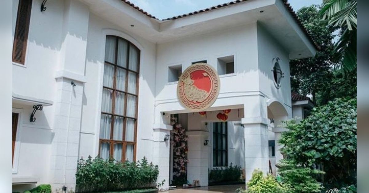 2 Bulan Pisah Rumah dengan Sarwendah, Intip 10 Potret Kediaman Ruben Onsu yang Megah Bak Istana Rp70 Miliar