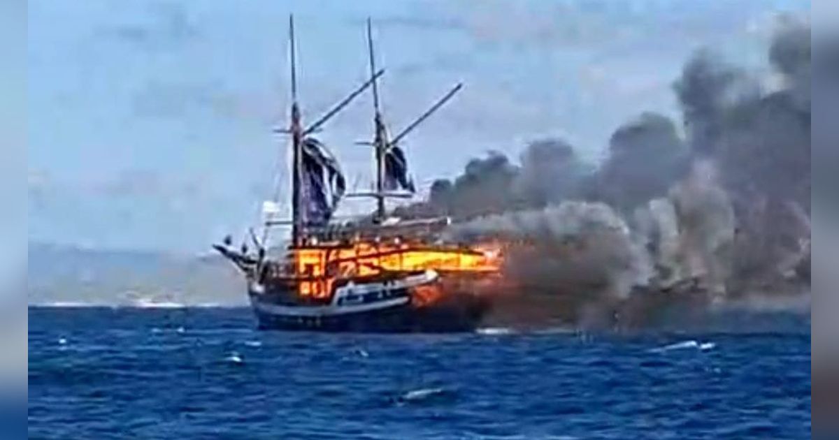 Kronologi Kapal Wisata di Labuan Bajo Terbakar Saat Mengantar Wisatawan
