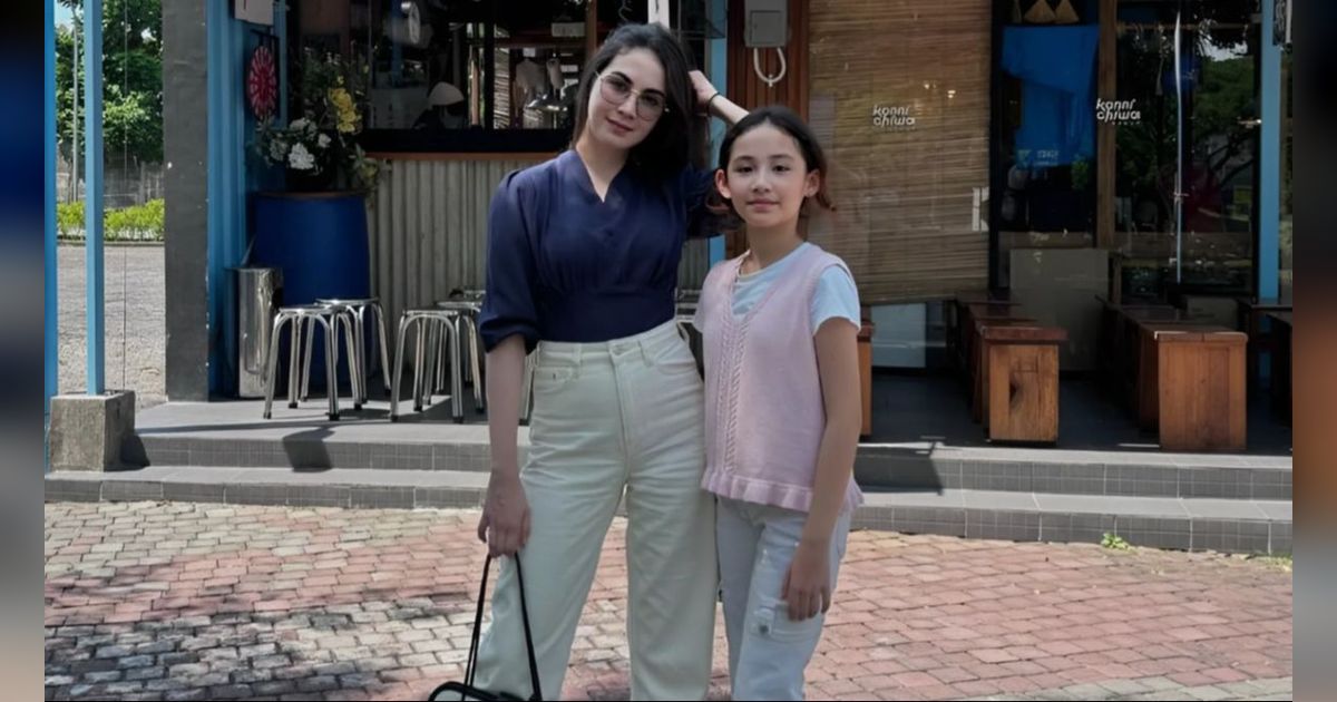 Potret Arumi dan Putrinya bak Bestie, Cantiknya Menurun