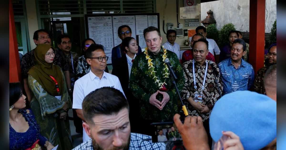 Elon Musk: Kombinasi Tenaga Surya dan Baterai Bisa Selesaikan Kebutuhan Energi Dunia