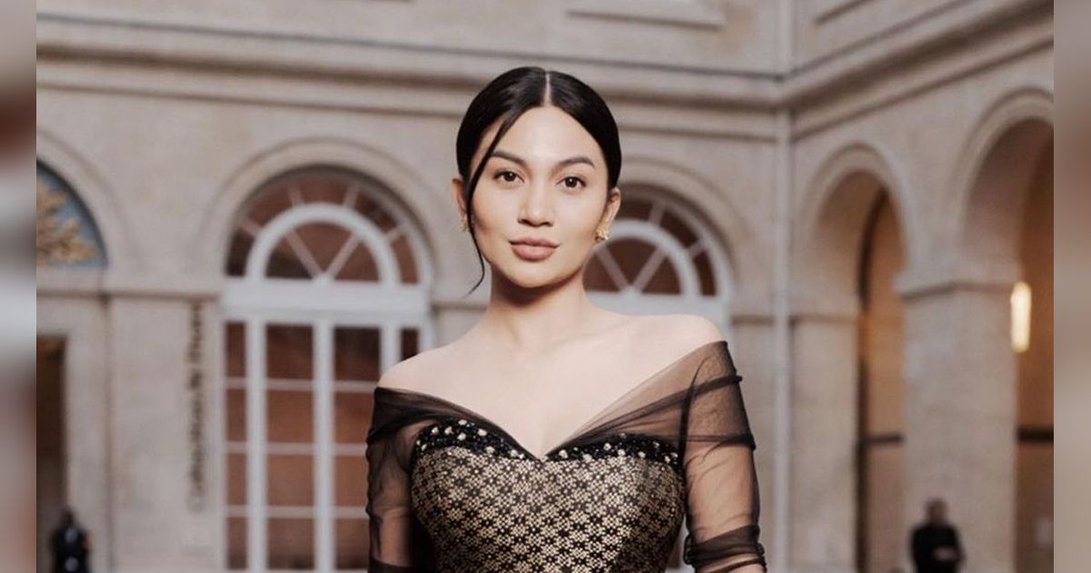 6 Artis Terkenal ini Main Aplikasi Kencan, Tapi Dibanned Dikira Palsu, Ariel Tatum Bikin Ngakak