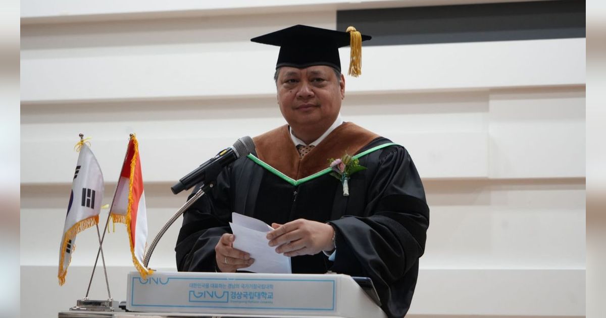 Menko Airlangga Raih Gelar Doktor Honoris Causa dari Gyeongsang National University, Ini Prestasinya