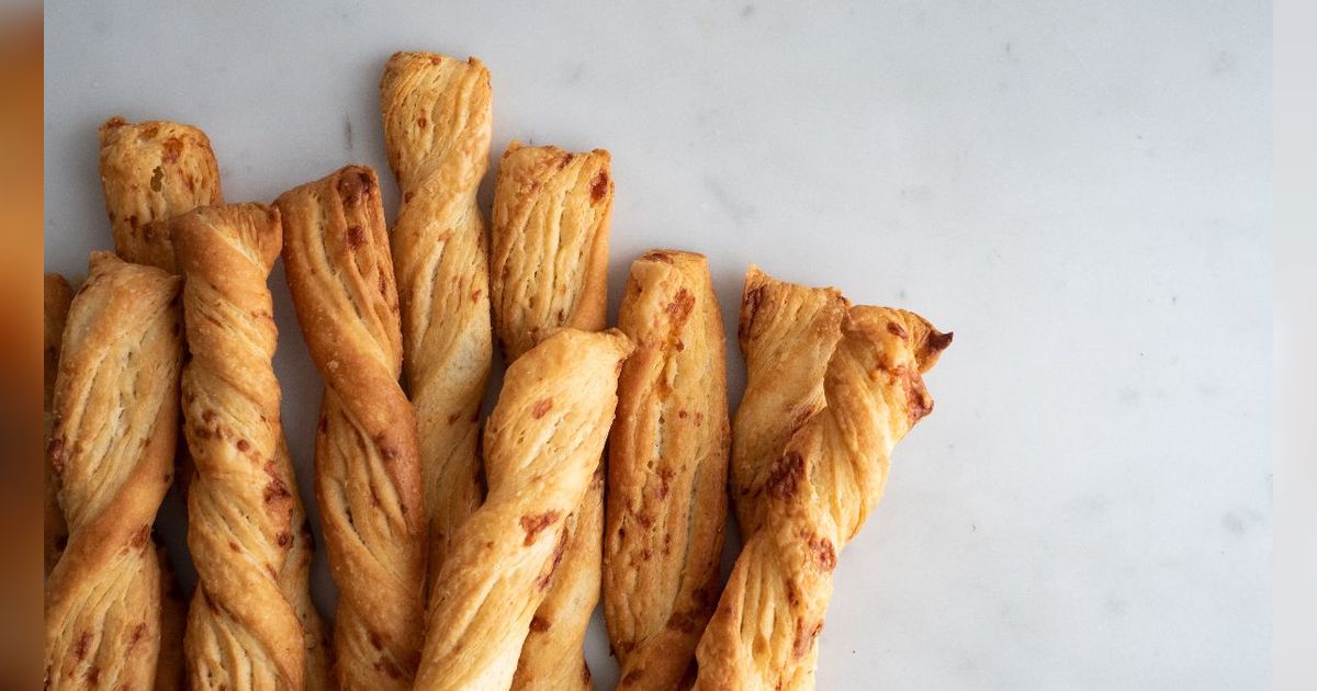 Buat Pastry Lilit Keju Simpel Cuma 4 Bahan, Stok Camilan Akhir Pekan