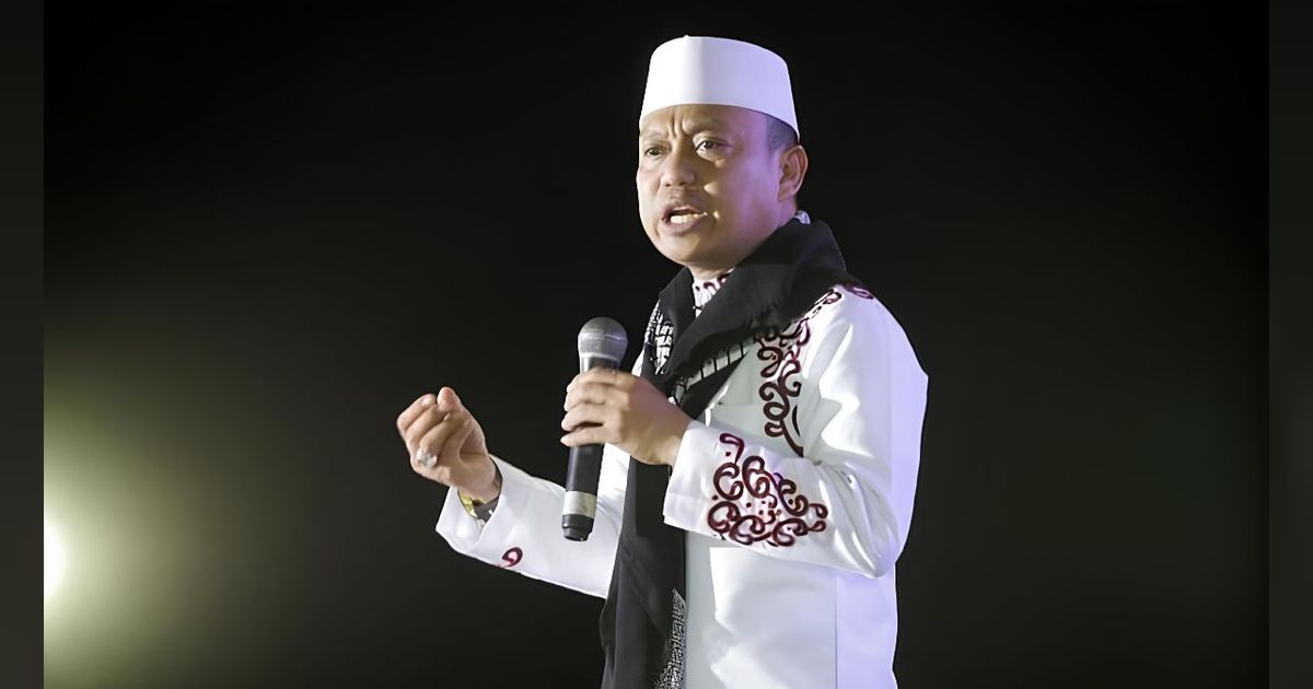 Kabar Musibah Datang dari Ustaz Dasad Latif, Mata Kanannya Sampai Diperban