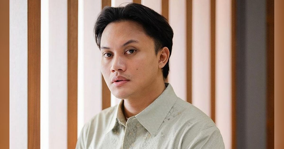 Ternyata Punya Kembaran, Intip 8 Potret Pria Mirip Rizky Febian, Bikin Mahalini Susah Bedain Suami