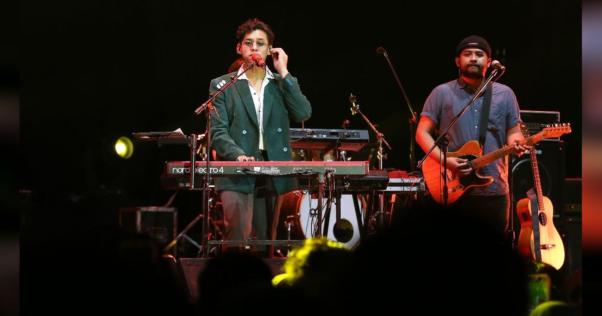 Penampilan Ardhito Pramono di Java Jazz 2024, Bawakan Lagu Baru dari Roadtrip, Bikin Penonton Hanyut