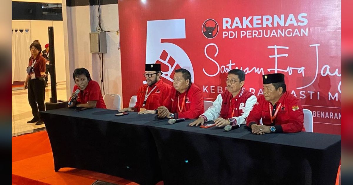 Pimpin Tim Pemenangan Pilkada, Adian Targetkan PDIP Menang di 50 Persen Daerah