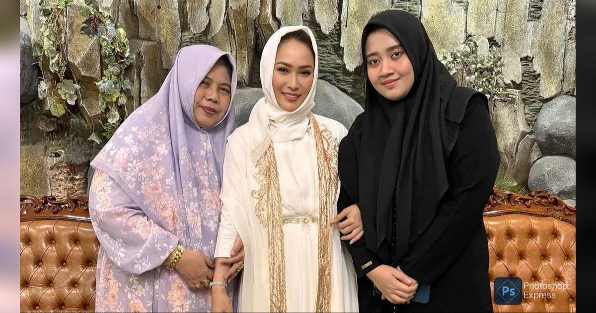 Potret Inul Daratista Tampil Cantik di Acara Pengajian Yusuf Ivander, Tuai Banyak Pujian