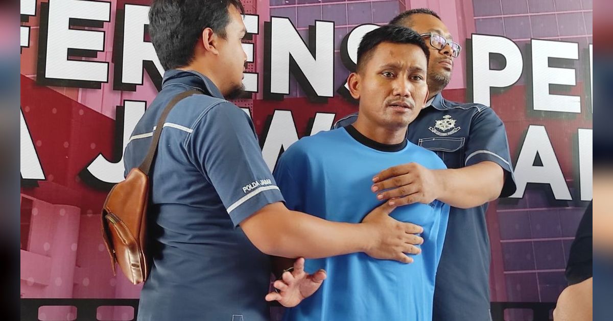 VIDEO: Gestur Pegi Perong Pembunuh Vina di Polda Jabar, Tatapan Tajam dengan Kepala Dongak