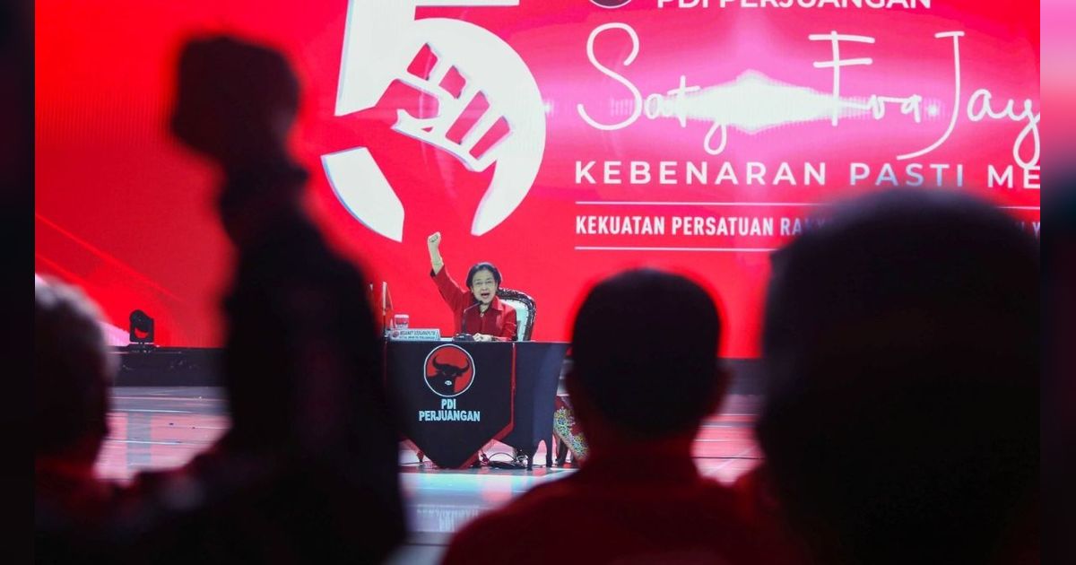 VIDEO: Megawati Mesem-Mesem Sampaikan Sikap Politik PDIP 