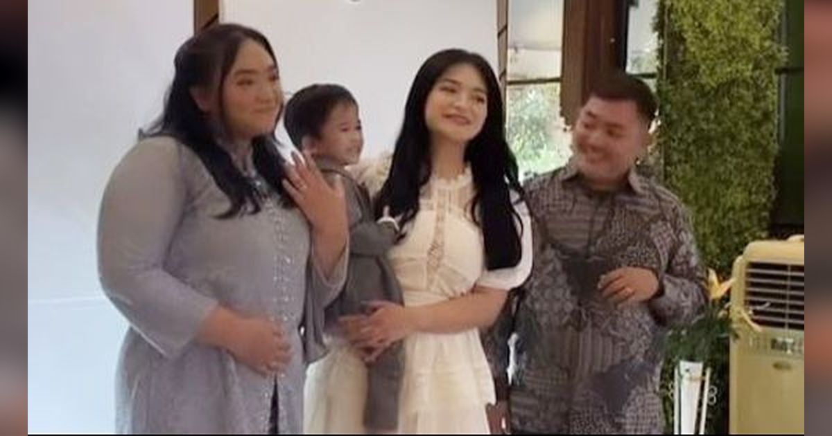10 Potret Pertunangan Nadya Adik Nathalie Holscher, Digelar Sederhana, Salfok sama Penampilan Anak Sule