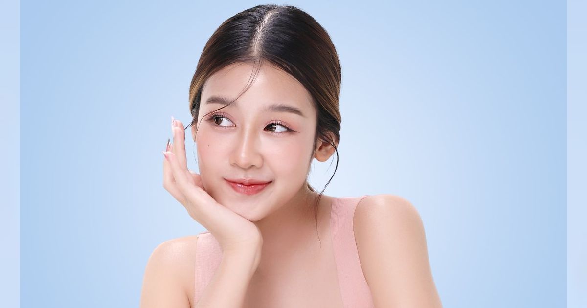 Tak Ada Blotting Paper, Begini Cara Singkirkan Minyak Berlebih di Wajah
