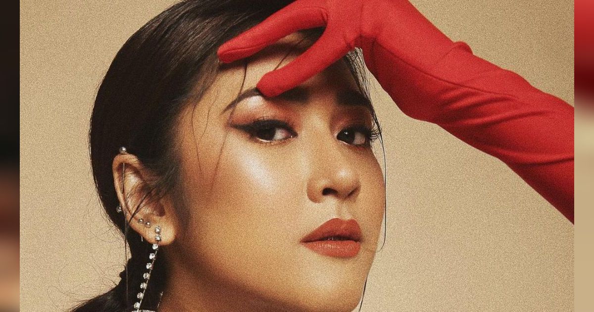 Cantik dan Kece Banget! Potret Indri Nadya Arisa yang Baru Dilamar Ade Govinda