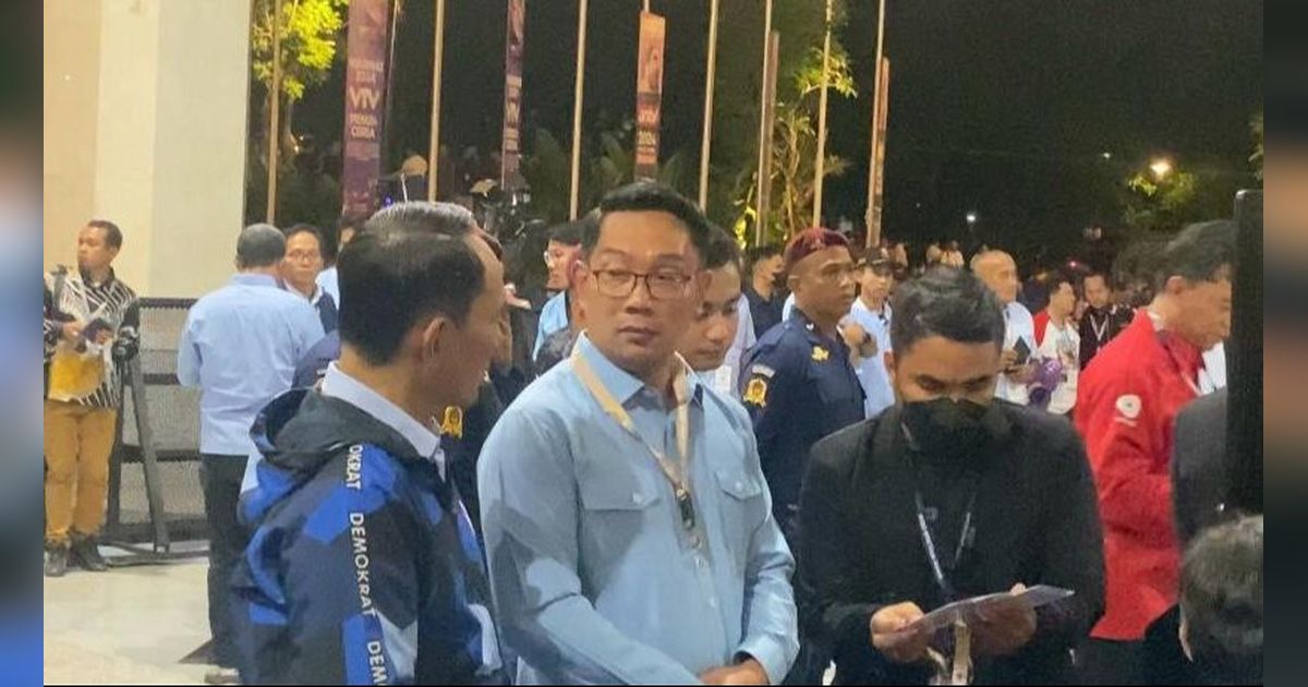 Blak-blakan Ridwan Kamil Pilih Komeng di Pemilu 2024, Alasannya Lucu