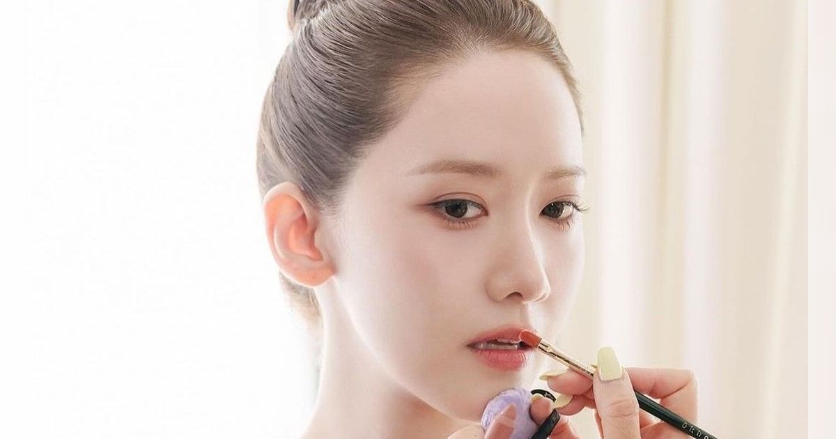 8 Potret Yoona SNSD bak Bidadari Bergaun Pink, Sempat Terkena Perlakuan Rasis di Cannes