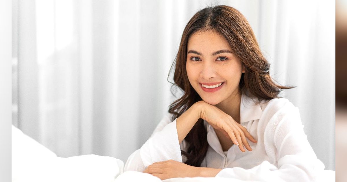 Teknik Pakai Bedak Biar Efeknya Seperti Face Lift, Layak Dicoba!