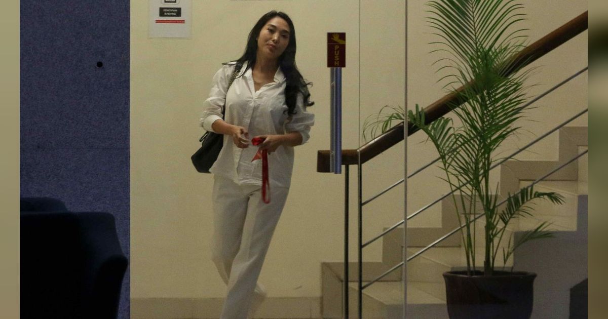 Cucu SYL Pernah Kasih USD500 ke Biduan Nayunda: Curhat Tak Punya Pemasukan