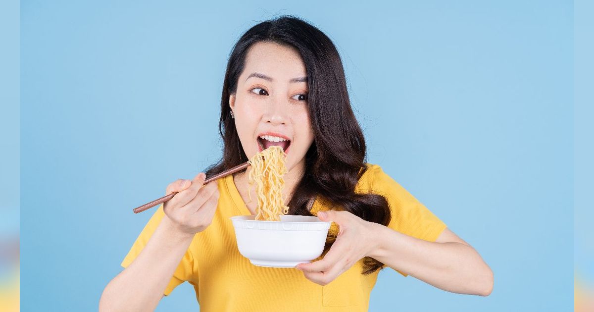 Perhatian Para Anak Kos, Ini Bahaya Makan Mi Instan 2 Kali dalam Seminggu