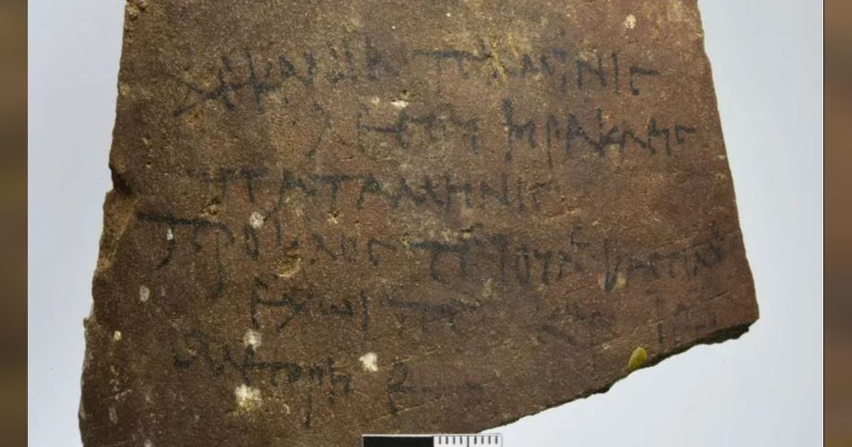 Arkeolog Temukan Gulungan Papirus di Kuburan Hewan, Berisi Daftar Perwira Romawi yang Dikirim Perang ke Mesir
