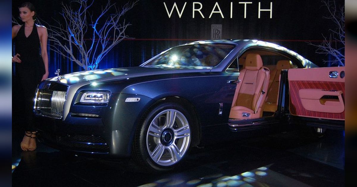 Servis Rolls-Royce Phantom membuat terkejut dengan biaya sebesar Rp1,2 miliar.