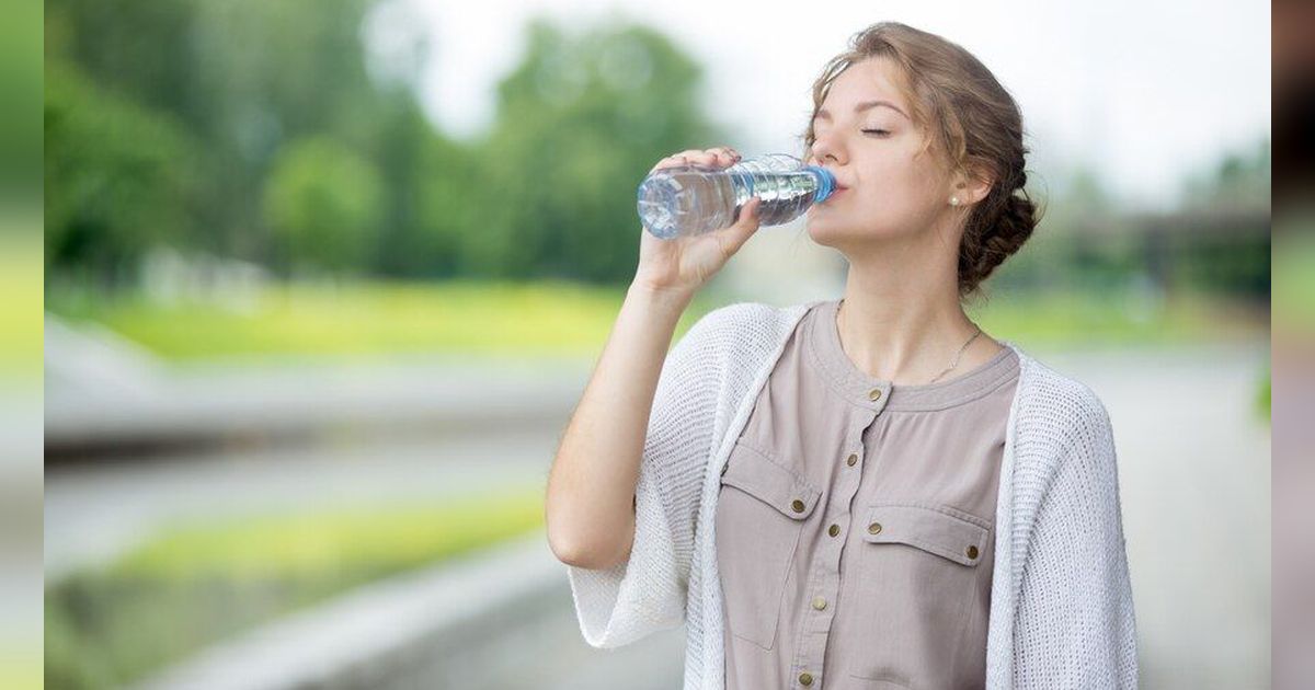 Cuaca Panas Melanda! Ini 10 Minuman Sehat yang Bisa Jaga Tubuh Tetap Terhidrasi saat Siang Hari