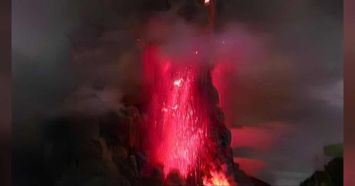 Arahan Jokowi Terkait Penanganan Erupsi Gunung Ruang