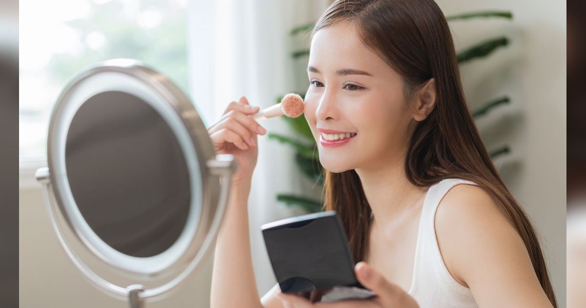 Gunakan Palet Blush On Secara Maksimal dengan Campur Warna