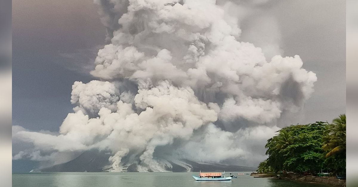 Masa Tanggap Darurat Erupsi Gunung Ruang hingga 14 Mei