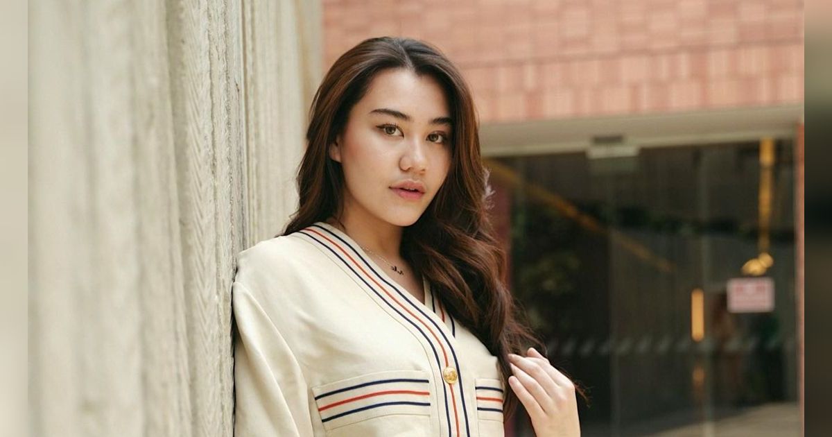Tak Tunda Punya Momongan Usai Menikah, 8 Potret Aaliyah Massaid dengan Body Goals Idaman