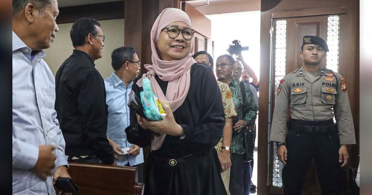 FOTO: Terbukti Secara Sah dan Meyakinkan, Mantan Dirut Pertamina Karen Agustiawan Dituntut JPU KPK 11 Tahun Penjara