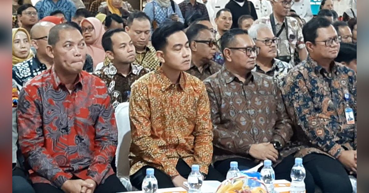 Saat Gibran Bingung Banyak Bupati dan Wali Kota Absen saat Rembug Pembangunan Jateng di Solo