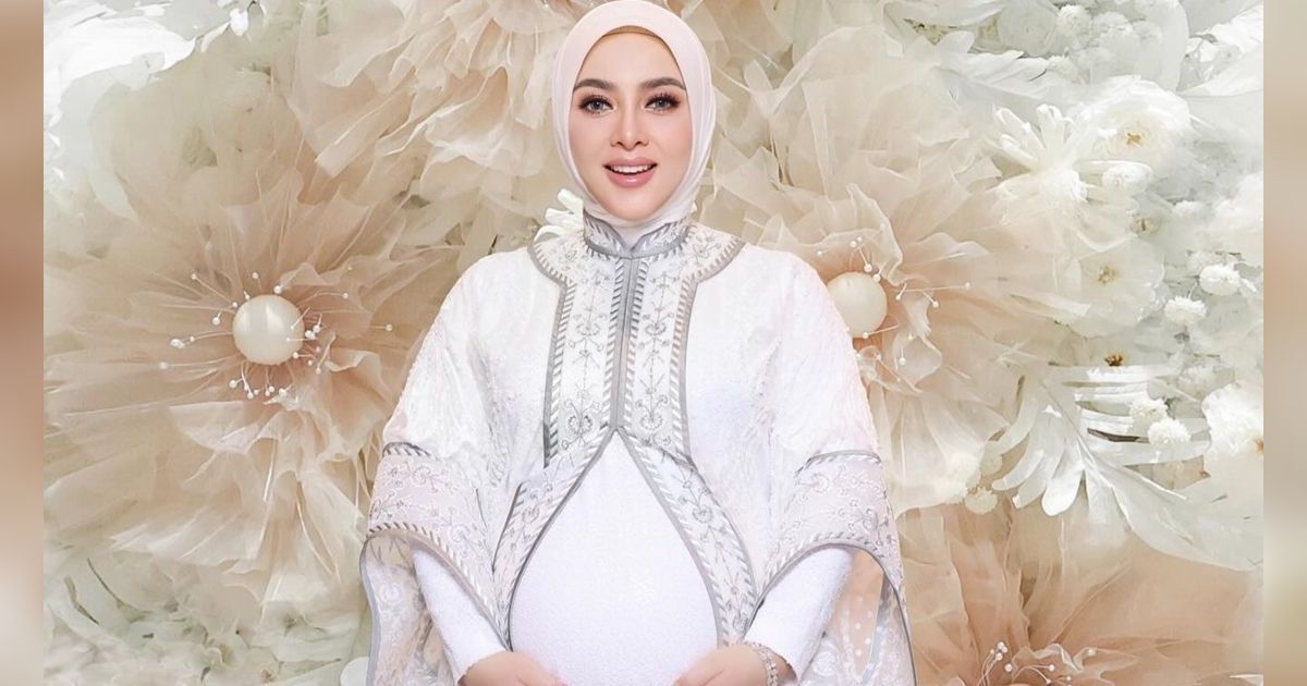 Dua Kali Alami Keguguran, Begini Perjuangan Syahrini Hamil di Usia 43 Tahun