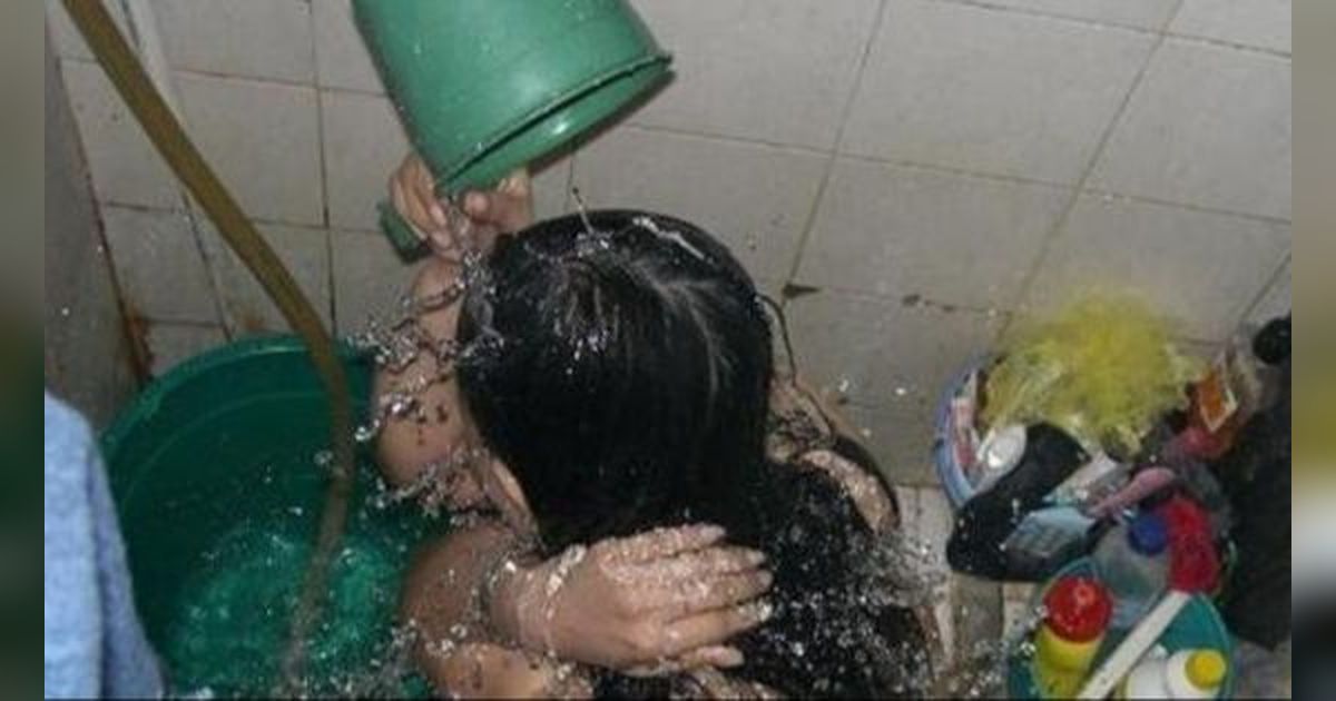 Syok dan Marah Video Adik Sedang Mandi Muncul di Galeri Ponsel Suami, Istri Bingung Minta Cerai Tapi Khawatirkan Hak Asuh Anak