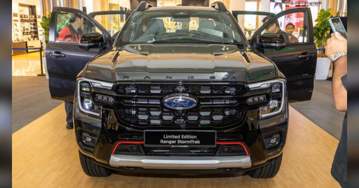 Potret Gagah Ford Ranger StormTrak, Double Cabin terlihat semakin kuat.