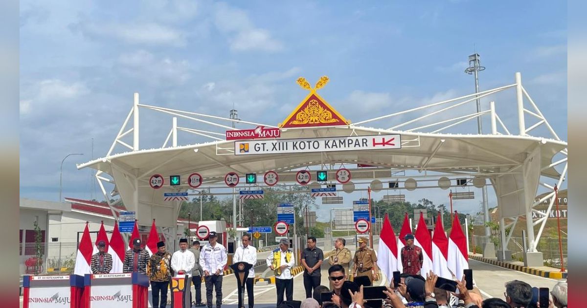 Jokowi Resmikan Tol Pekanbaru-Padang Ruas Bangkinang-Pangkalan dengan Anggaran Rp4,8 T