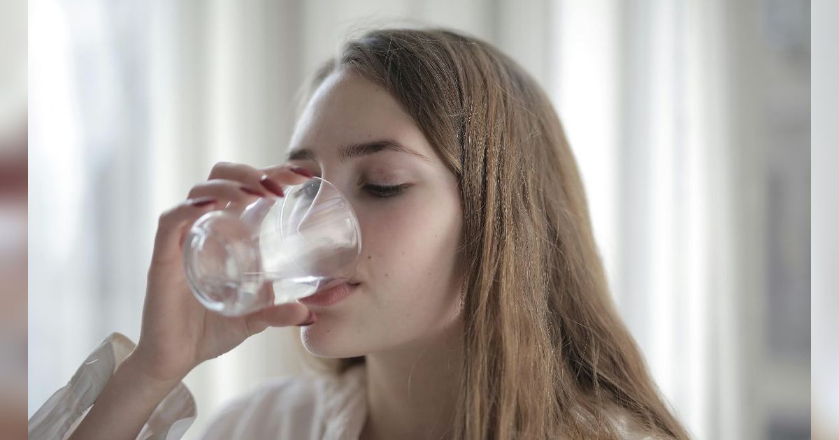 Dalam Setiap Tegukan Ada Rahmat-Nya, Jangan Lupa Membaca Doa Minum Air Putih dan Ketahui Adab-adabnya
