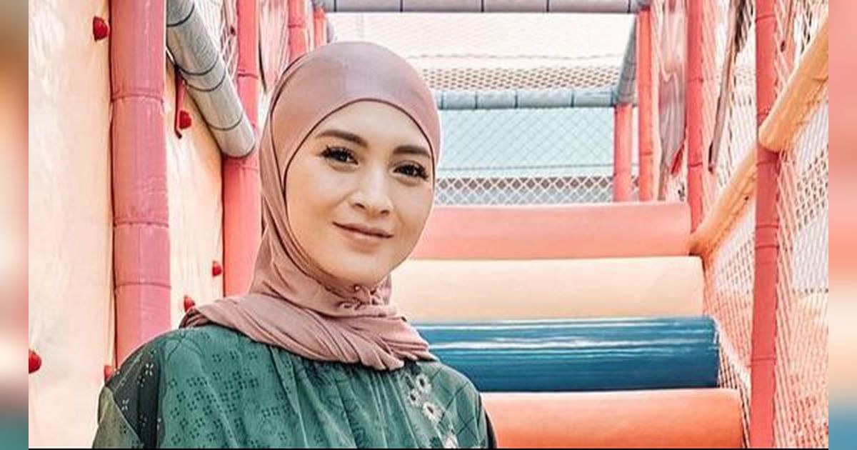 Balik Nyanyi Lagi, Donita Kolaborasi dengan Risna Ories Lewat Lagu Religi 'Maha Cinta'